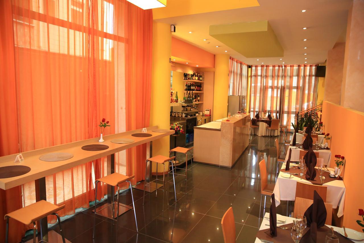 Reliance Hotel Apartment แอดดิสอาบาบา ภายนอก รูปภาพ